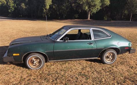 ford pinto 80 avec hublot